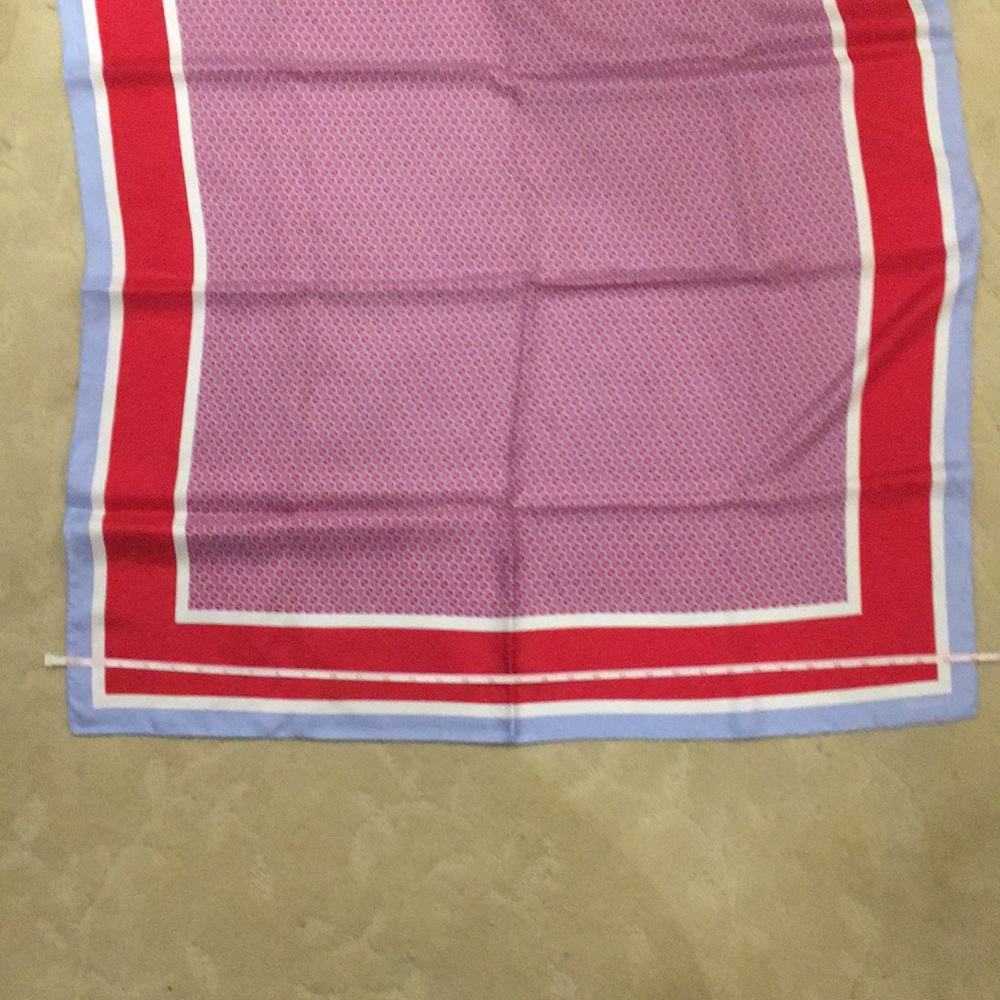 Vineyard vines silk scarf - Picture 9 of 11